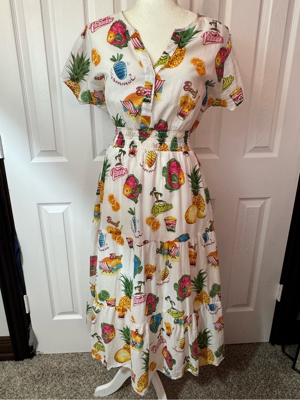 Haver & Blair White Tropical Fruit-Print Maxi Dress with Pockets, Size L